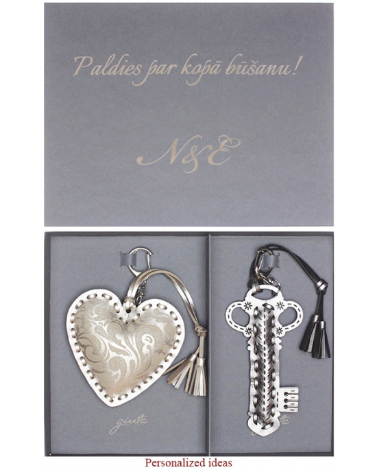 Keyrings  Victorian ornament CDH66kr