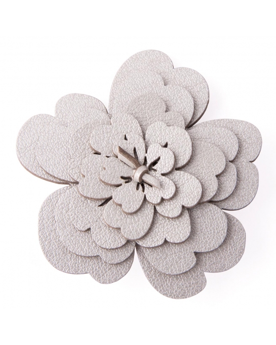 Brooch Chanel B5