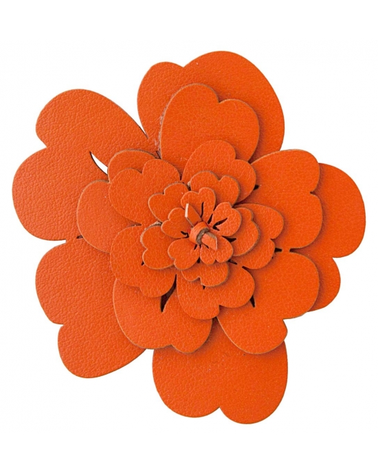 Brooch Chanel B68
