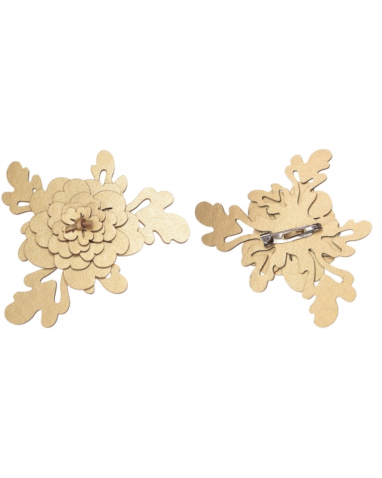 Brooch Chanel B300