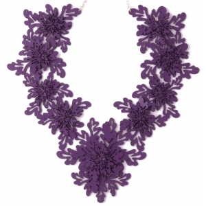 Necklace Leaves N95